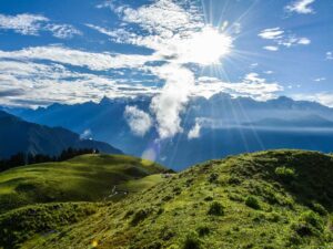 Dayara Bugyal trek summit