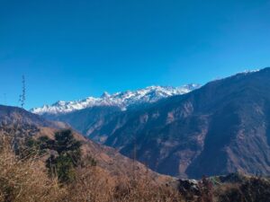 Himalayan peaks from Dayara Bugyal trek route