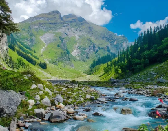 Hampta Pass Trek (4N-5D; 5500/head)