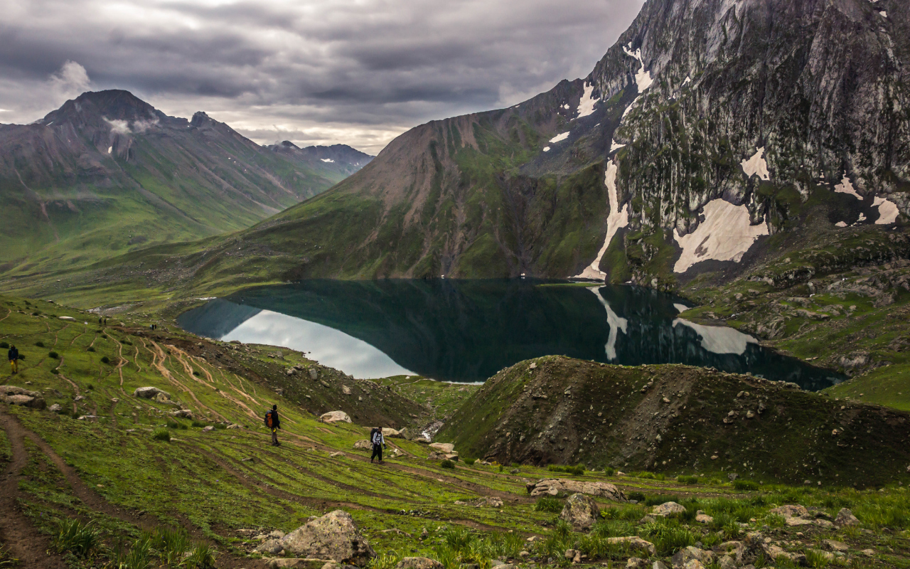 Kashmir Great Lakes Trek (6N-7D; 28000/ head)
